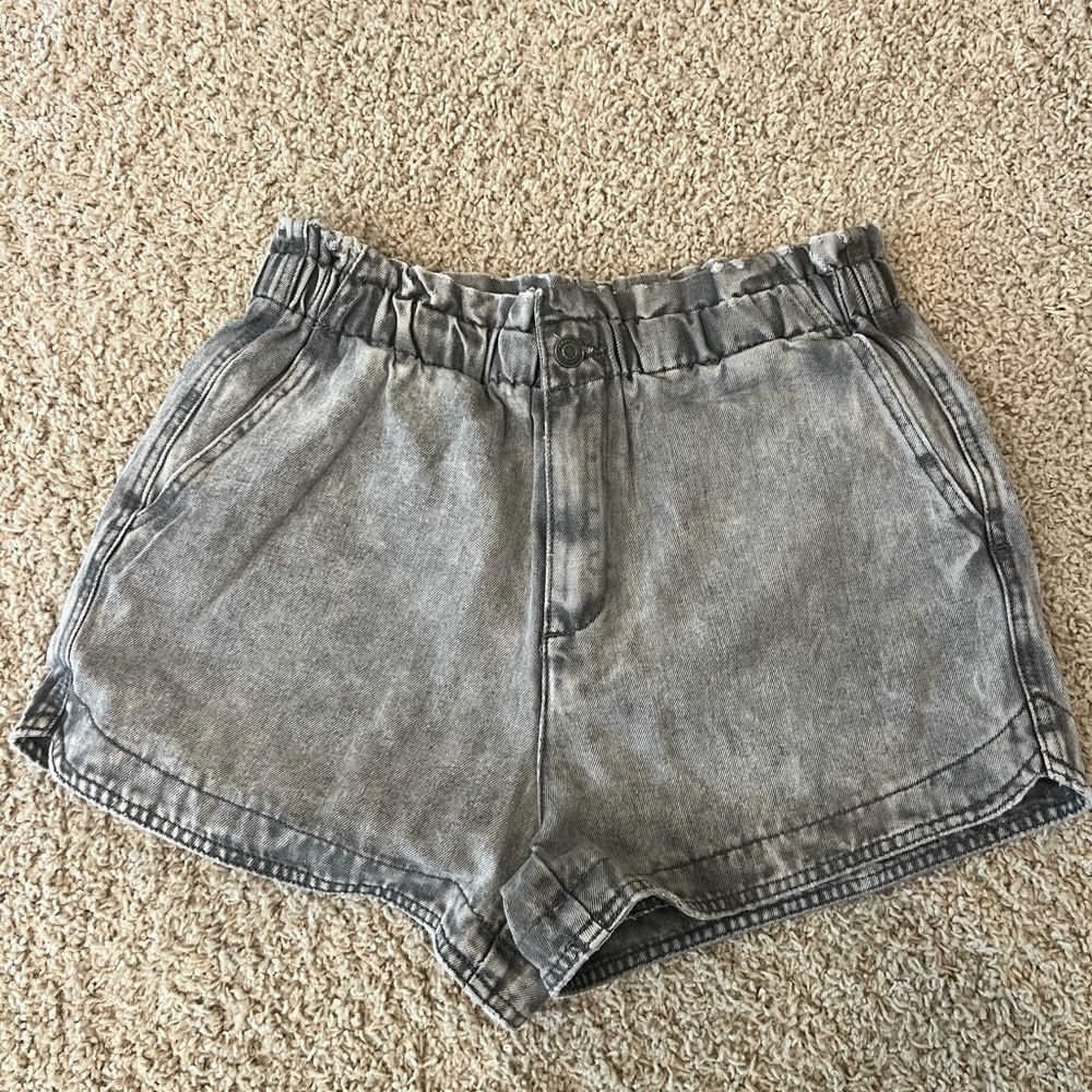 Stylish Gray Women's High Rise Shorts